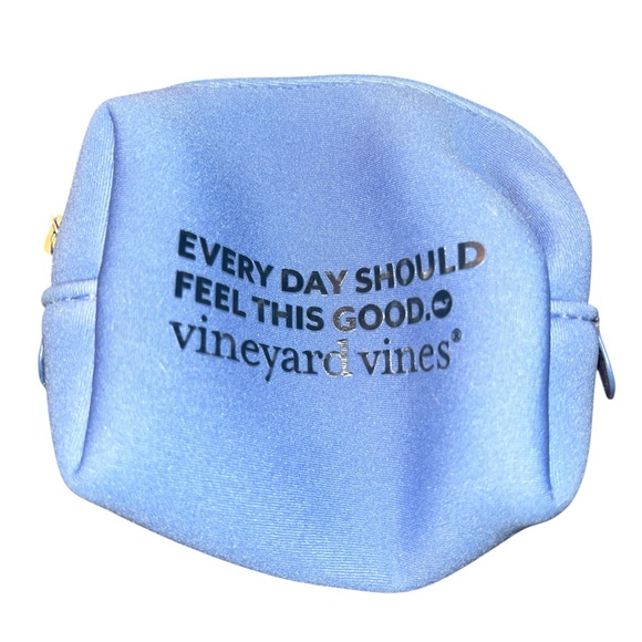 Vineyard Vines beauty cosmetics makeup bag - Picture 2 of 5